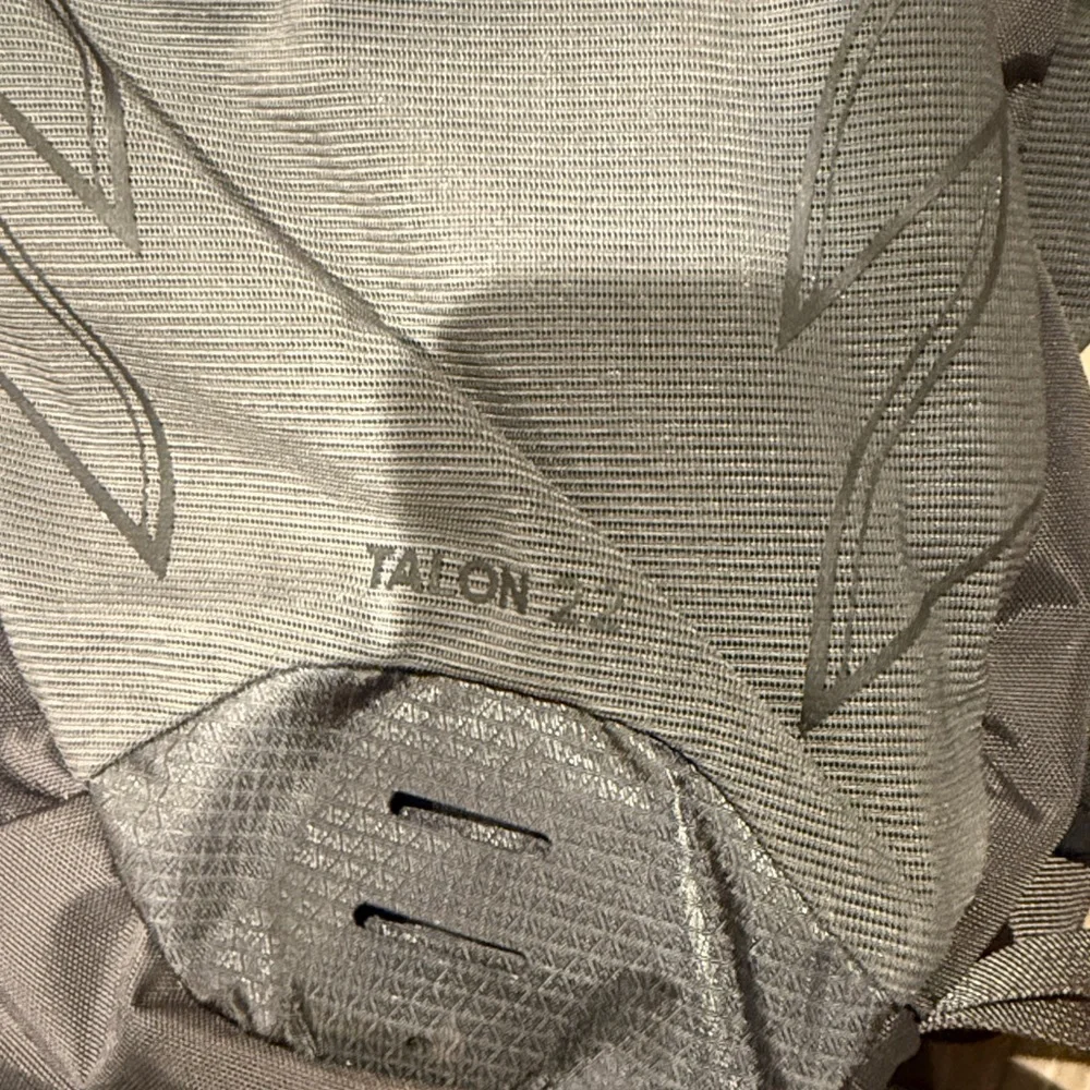 OSPREY streamlined daypack